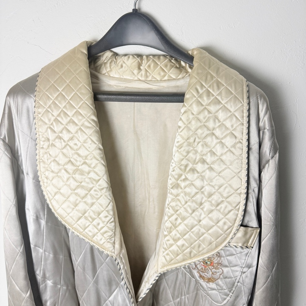 Vintage 1940's Japanese robe smoking jacket Embroidered Dragon Quilted Jacket - Picture 3 of 16